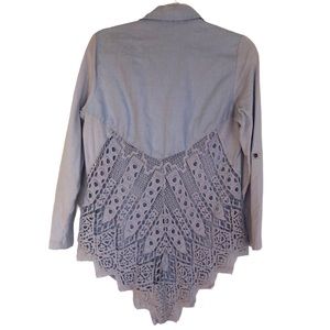 Soft Surroundings top size small mixed media cotton/linen lace back light blue.